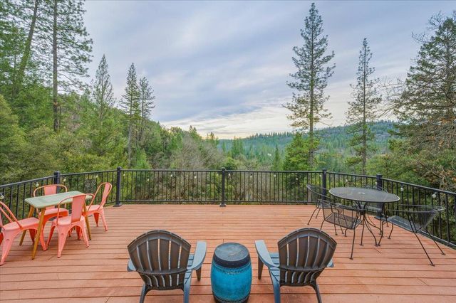 14752 Little Greenhorn Rd, Grass Valley, CA 95945