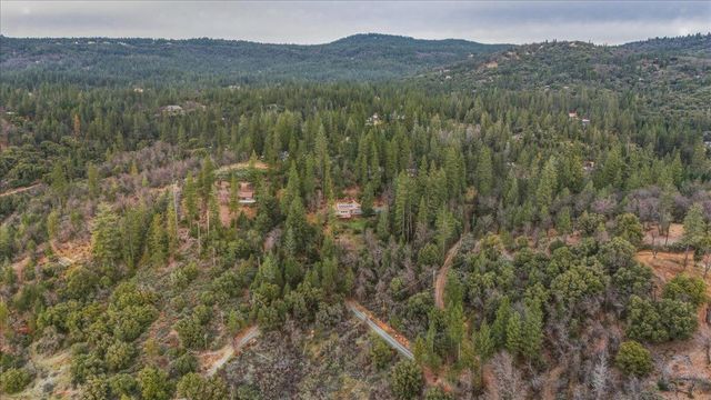 14752 Little Greenhorn Rd, Grass Valley, CA 95945