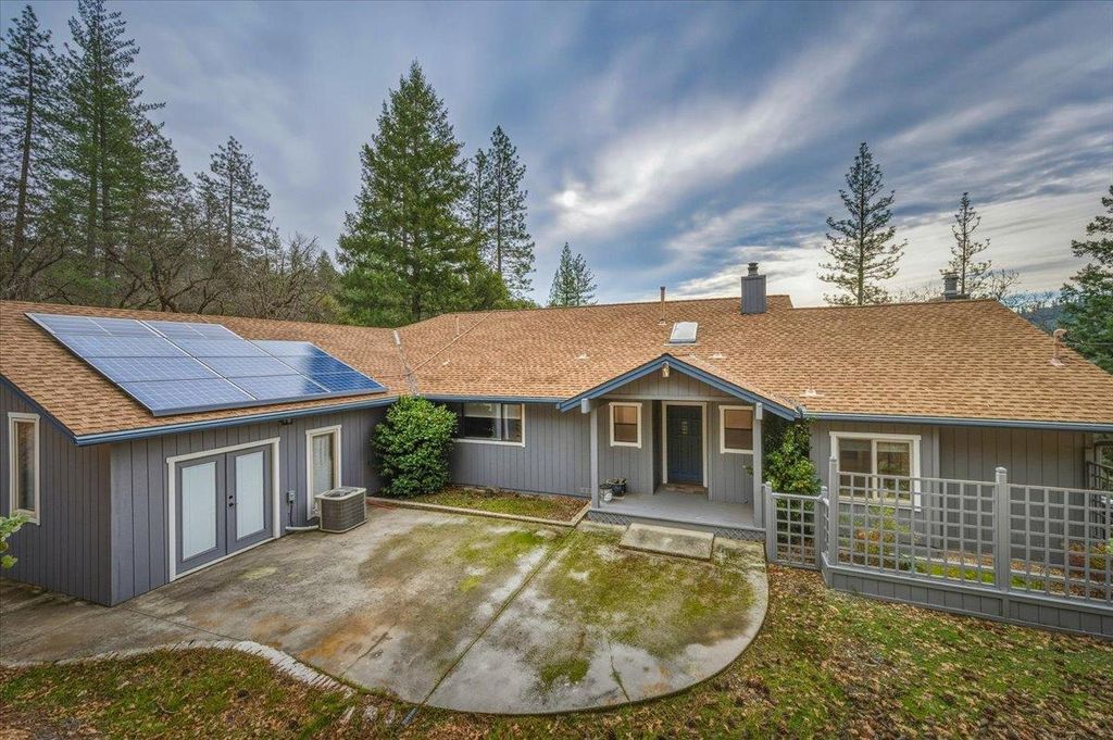 14752 Little Greenhorn Rd, Grass Valley, CA 95945