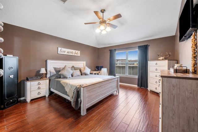 10006 King William Drive, La Porte, TX 77571