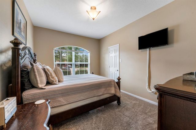 10006 King William Drive, La Porte, TX 77571