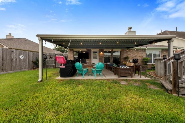 10006 King William Drive, La Porte, TX 77571