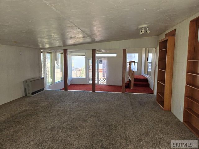 371 N 1900 E, St Anthony, ID 83445