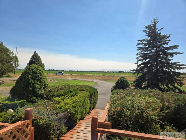 371 N 1900 E, St Anthony, ID 83445