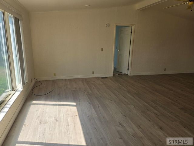 371 N 1900 E, St Anthony, ID 83445