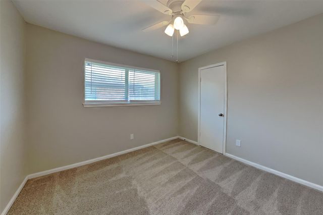 1920 Crooked Creek Lane, Pearland, TX 77581