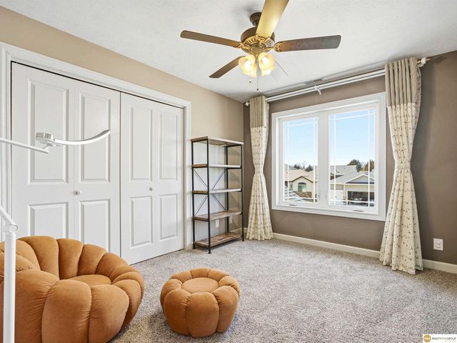 9530 S 72nd Street, Lincoln, NE 68516