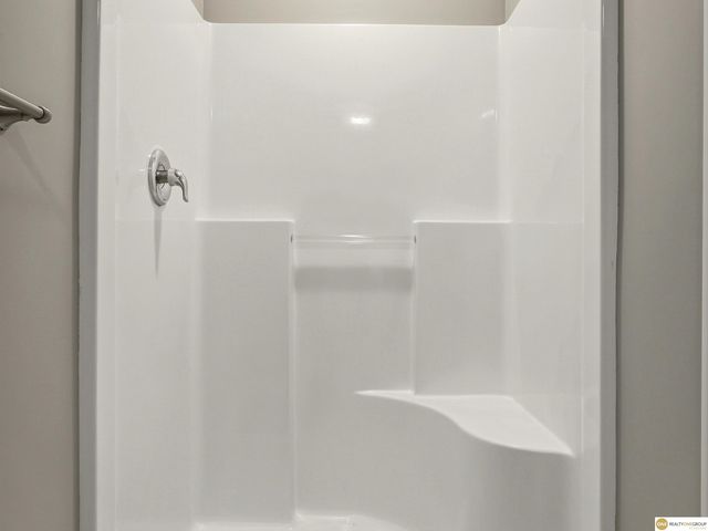 9530 S 72nd Street, Lincoln, NE 68516