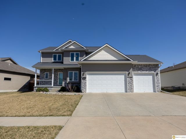 9530 S 72nd Street, Lincoln, NE 68516