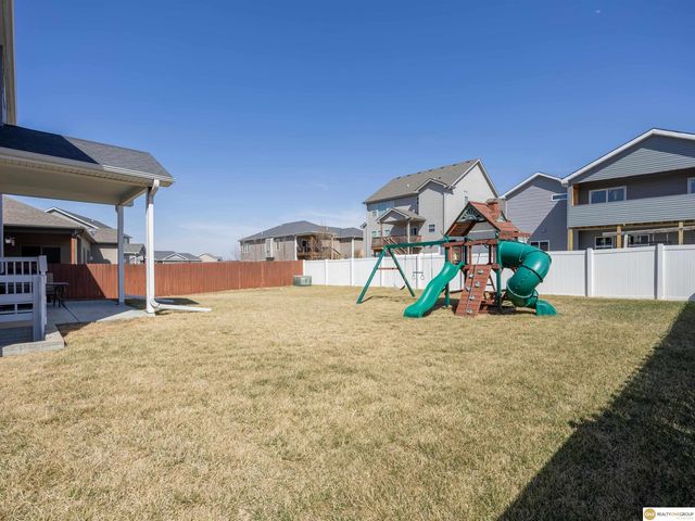 9530 S 72nd Street, Lincoln, NE 68516