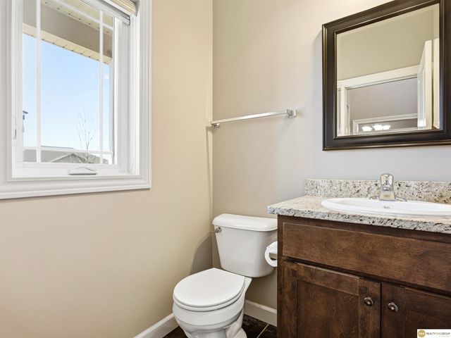 9530 S 72nd Street, Lincoln, NE 68516