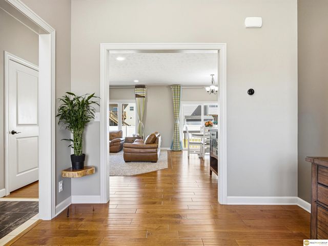 9530 S 72nd Street, Lincoln, NE 68516