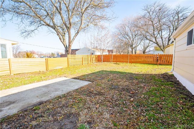 49 Lorain Street, Evans, NY 14006