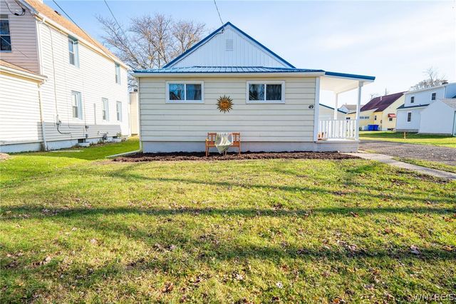 49 Lorain Street, Evans, NY 14006