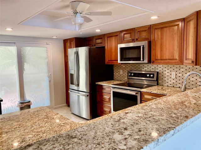 6430 SUN EAGLE LANE 203, Bradenton, FL 34210