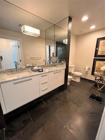 900 Biscayne Blvd 2702, Miami, FL 33132