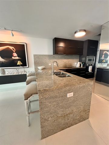 900 Biscayne Blvd 2702, Miami, FL 33132