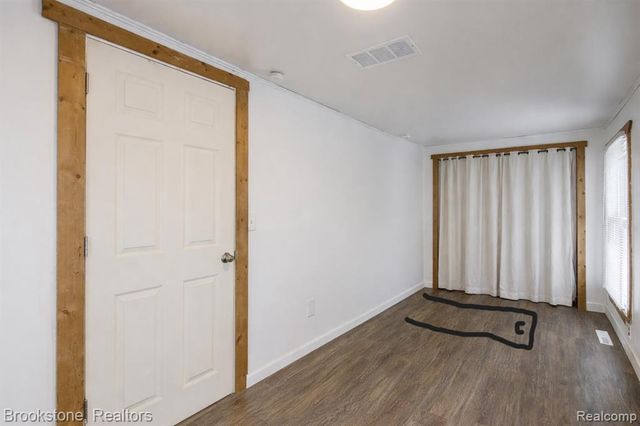 31 Heights Road, Lake Orion, MI 48362