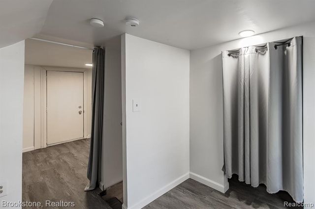 31 Heights Road, Lake Orion, MI 48362