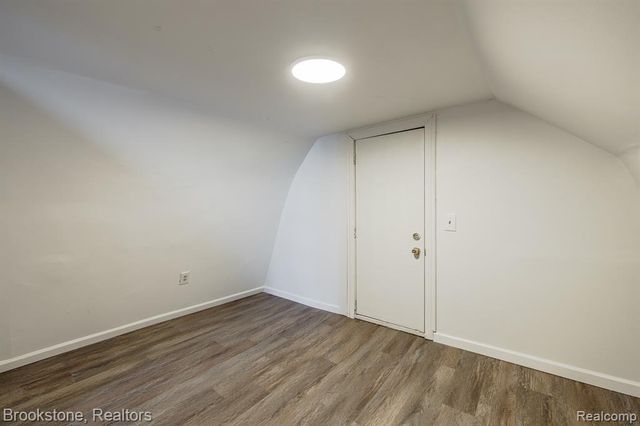 31 Heights Road, Lake Orion, MI 48362