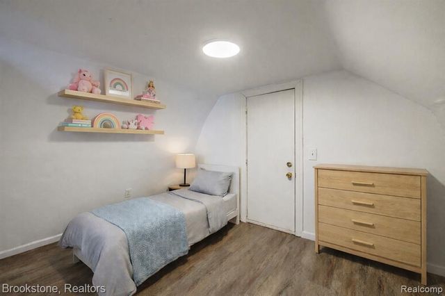 31 Heights Road, Lake Orion, MI 48362