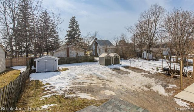 31 Heights Road, Lake Orion, MI 48362