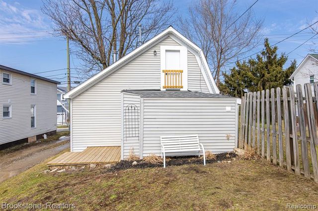 31 Heights Road, Lake Orion, MI 48362