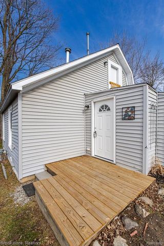 31 Heights Road, Lake Orion, MI 48362