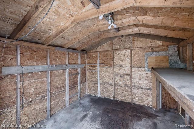 31 Heights Road, Lake Orion, MI 48362