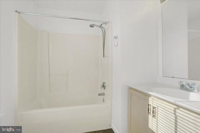 655 FISHER DR, York, PA 17404
