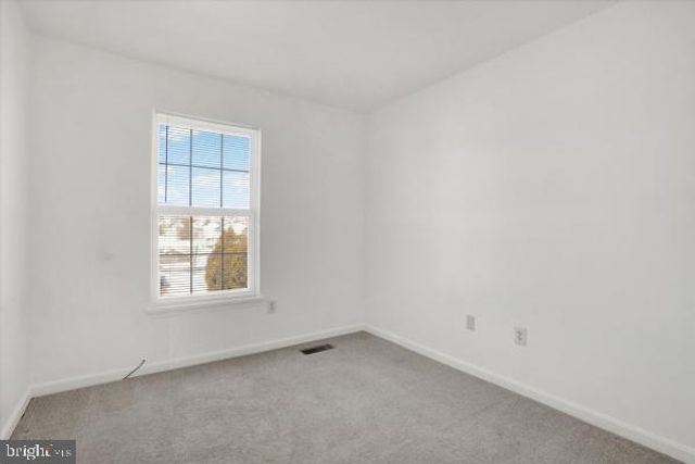 655 FISHER DR, York, PA 17404