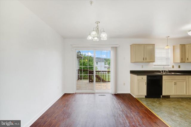 655 FISHER DR, York, PA 17404