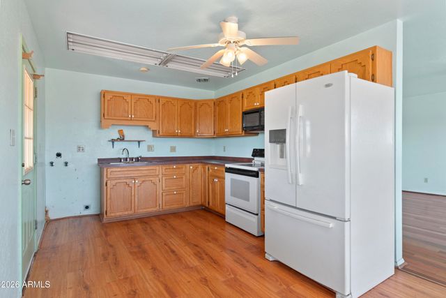 655 S 333RD Avenue, Wickenburg, AZ 85390