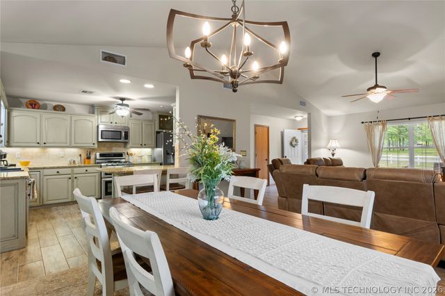 52 Ash Court, Eufaula, OK 74432
