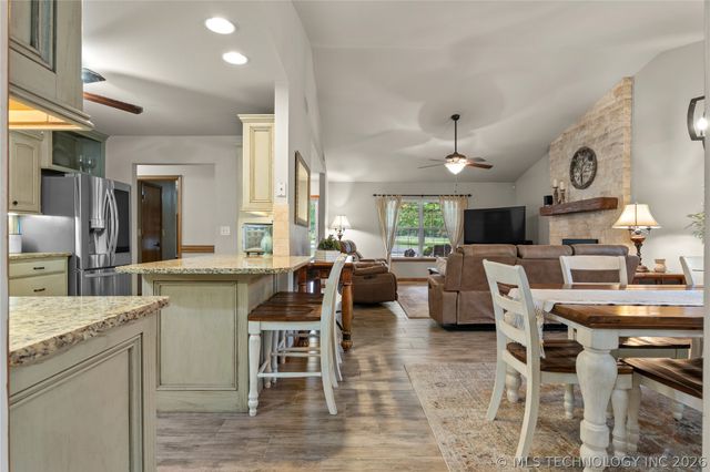 52 Ash Court, Eufaula, OK 74432