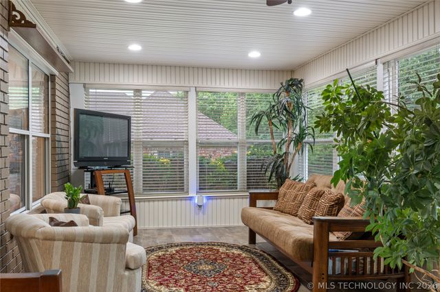52 Ash Court, Eufaula, OK 74432