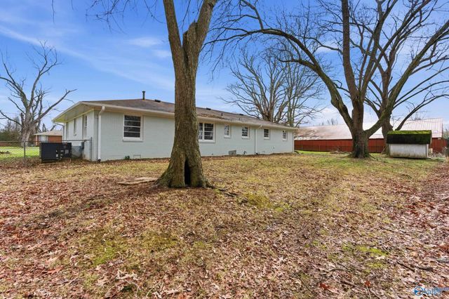 610 Greenville Pike, Hazel Green, AL 35750