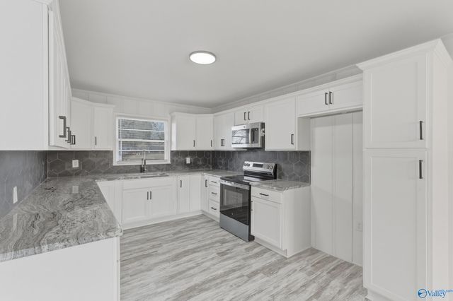 610 Greenville Pike, Hazel Green, AL 35750