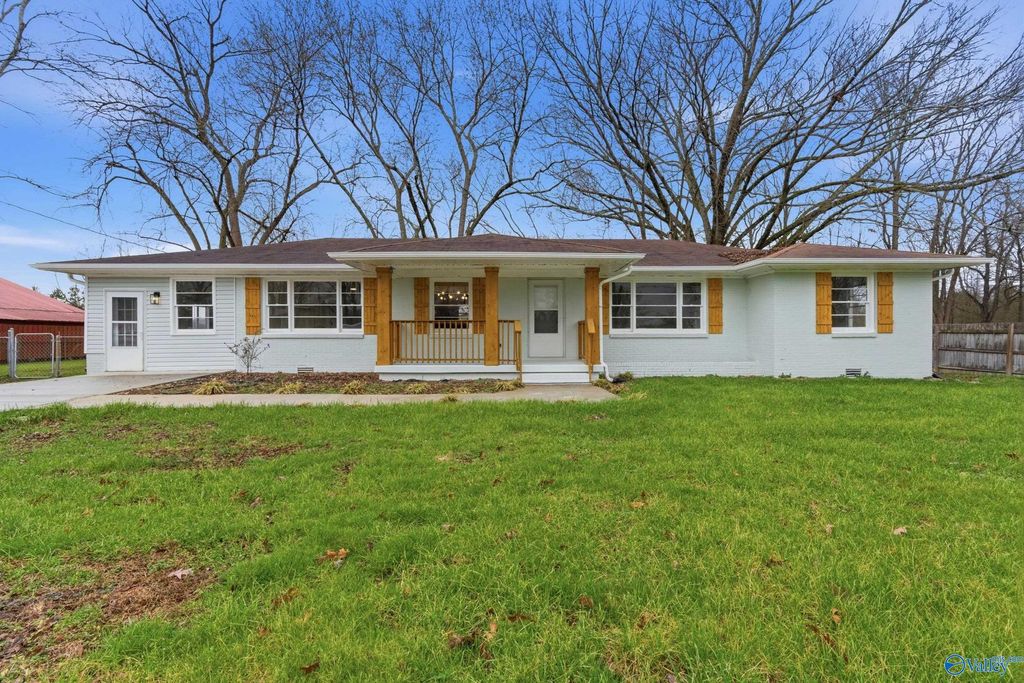 610 Greenville Pike, Hazel Green, AL 35750