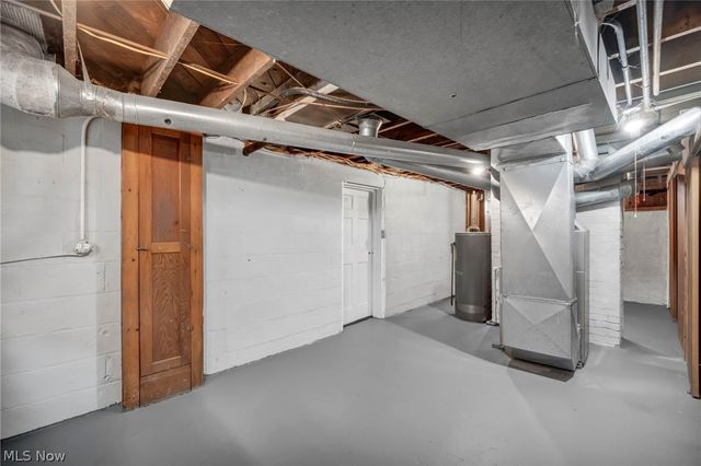15907 Walden Avenue, Cleveland, OH 44128