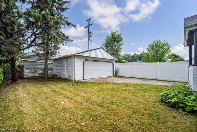 15907 Walden Avenue, Cleveland, OH 44128
