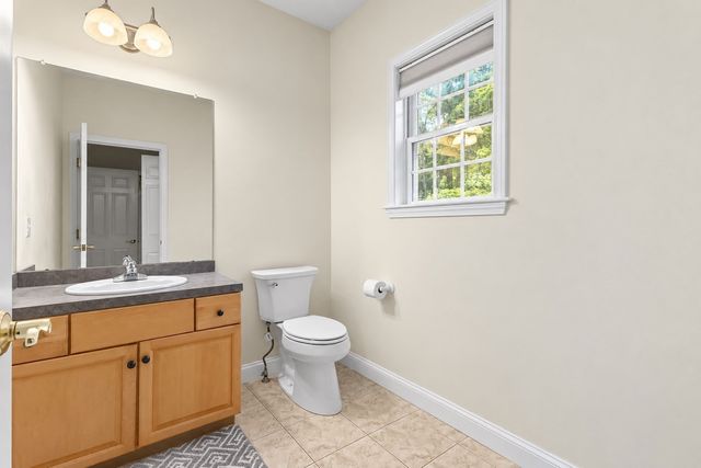 352 Grafton St, Shrewsbury, MA 01545