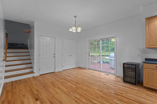 352 Grafton St, Shrewsbury, MA 01545