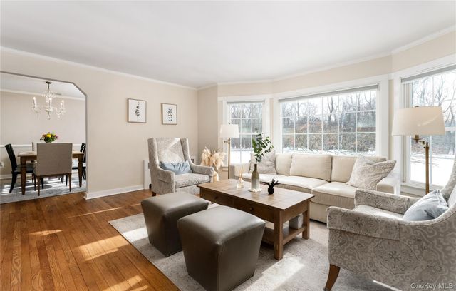 735 Reeve Avenue, Mattituck, NY 11952