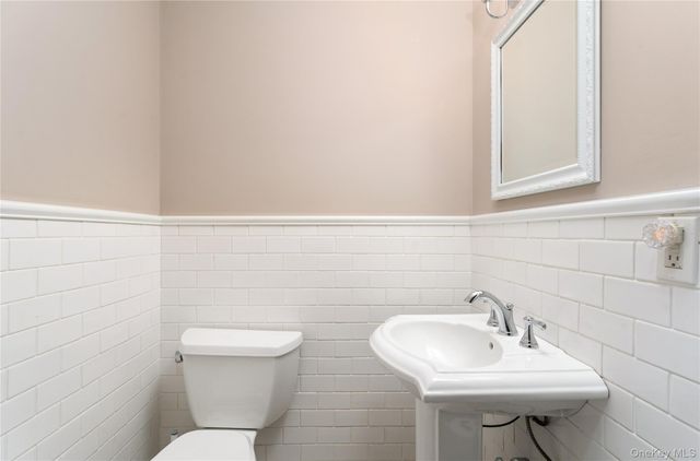 735 Reeve Avenue, Mattituck, NY 11952