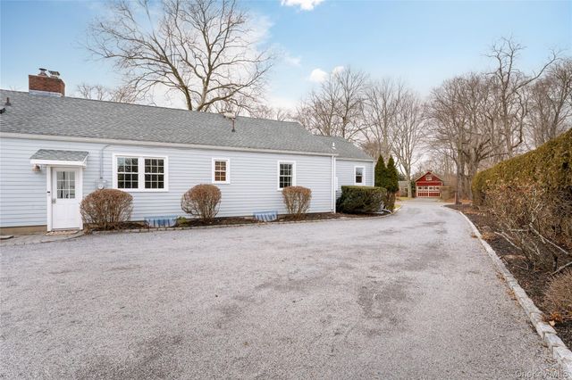 735 Reeve Avenue, Mattituck, NY 11952