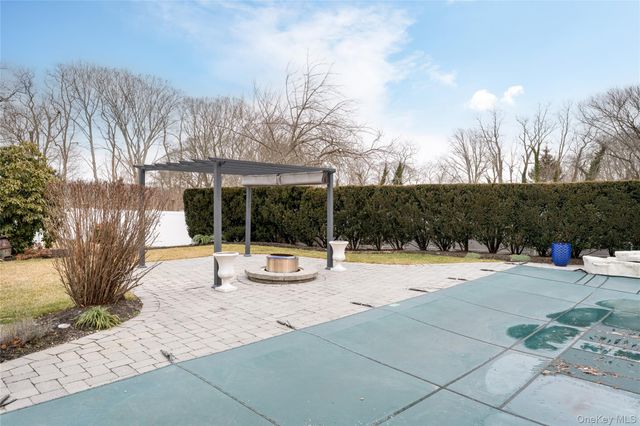 735 Reeve Avenue, Mattituck, NY 11952