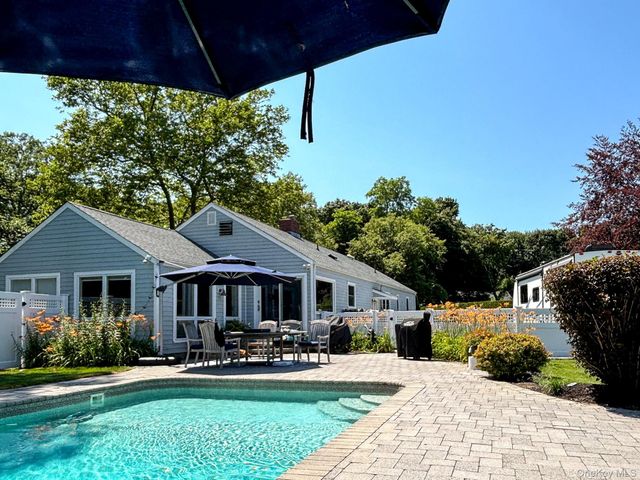 735 Reeve Avenue, Mattituck, NY 11952