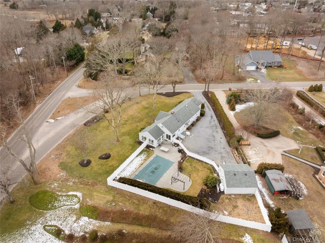 735 Reeve Avenue, Mattituck, NY 11952