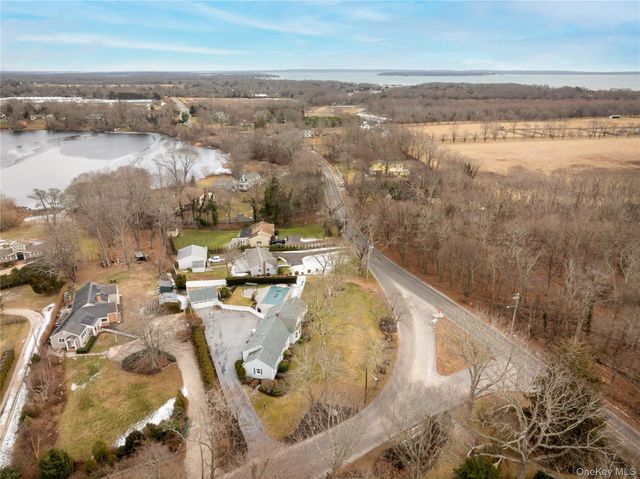 735 Reeve Avenue, Mattituck, NY 11952